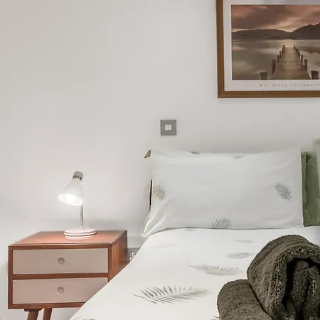 Daire Chaucer's Retreat, Chaucer House,